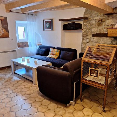 Maison Au Village Du Livre Montolieu Bagian luar foto