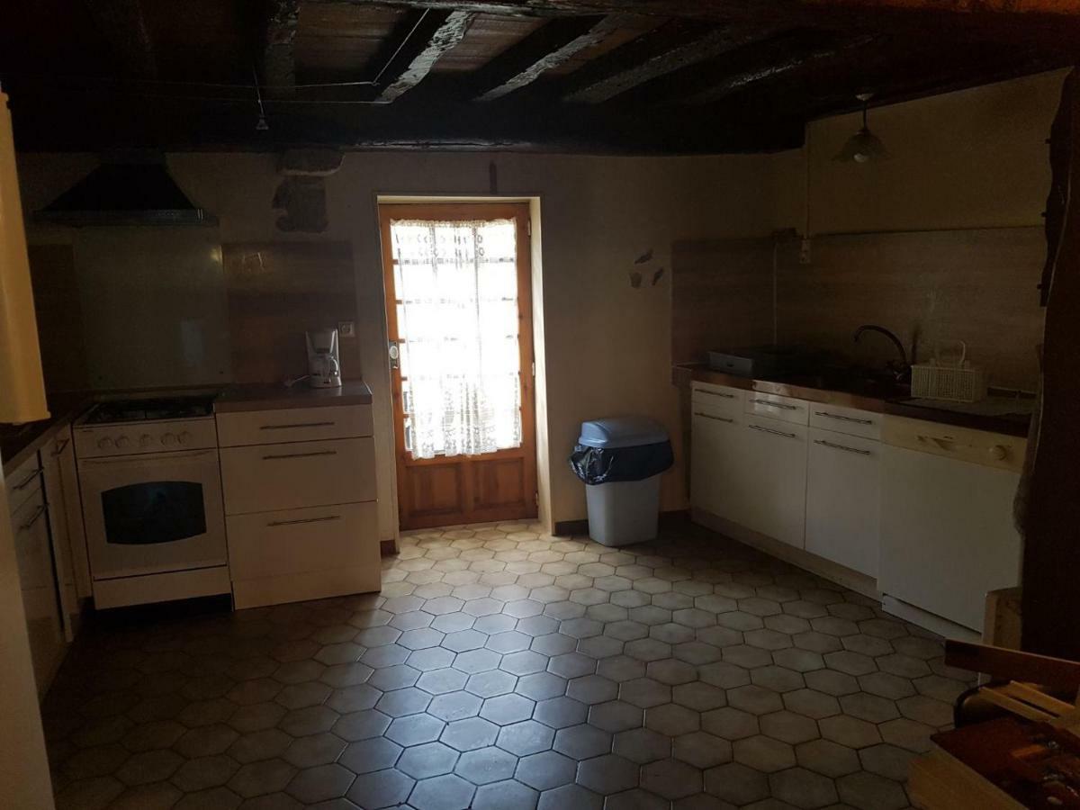 Maison Au Village Du Livre Montolieu Bagian luar foto