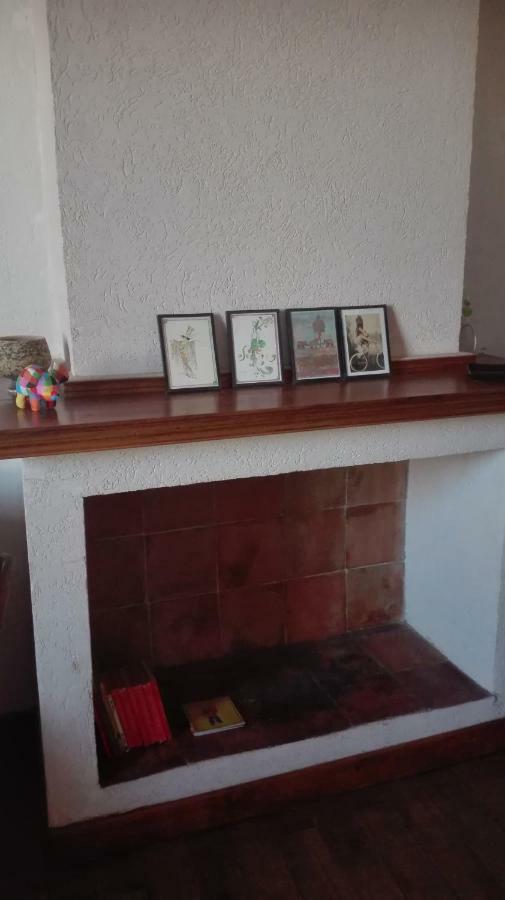 Maison Au Village Du Livre Montolieu Bagian luar foto